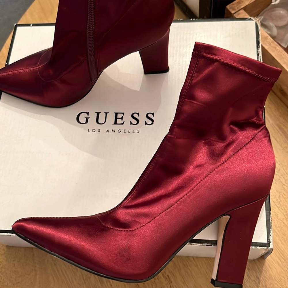 GUESS? satin shoes